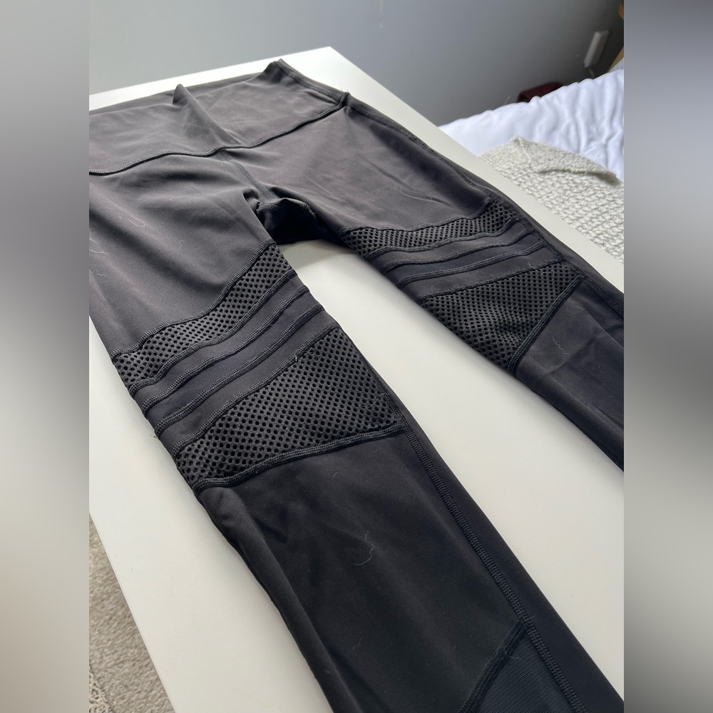 Lululemon Wunderunder Highrise Mix And Mesh Leggi… - image 3